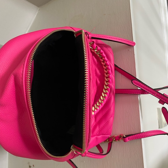 New - Picture 4 of 4